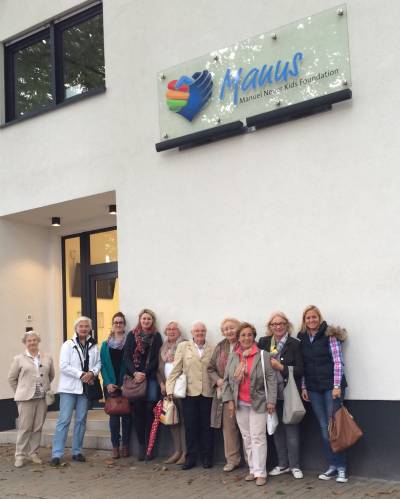 Besuch des Manus in GE-Buer